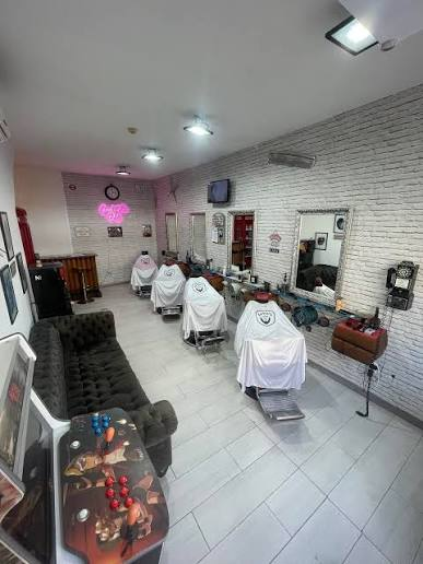 Barbeiro da Barbearia do Miguel